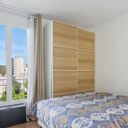 דירה 9-minute Walk From La Defense - 1 Bedroom *