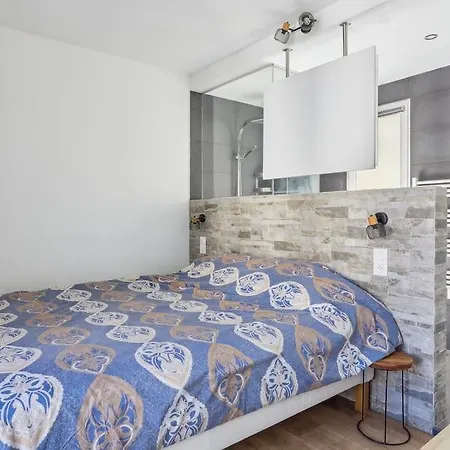 9-minute Walk From La Defense - 1 Bedroom קורבוו